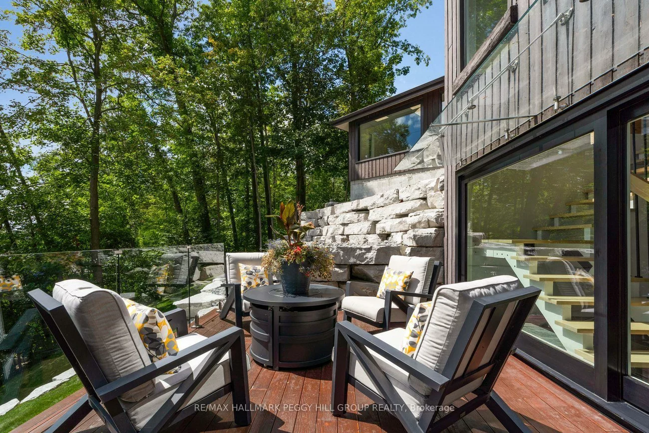 11, Crestwood, North Shore, Barrie