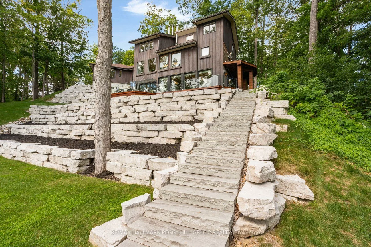 11, Crestwood, North Shore, Barrie