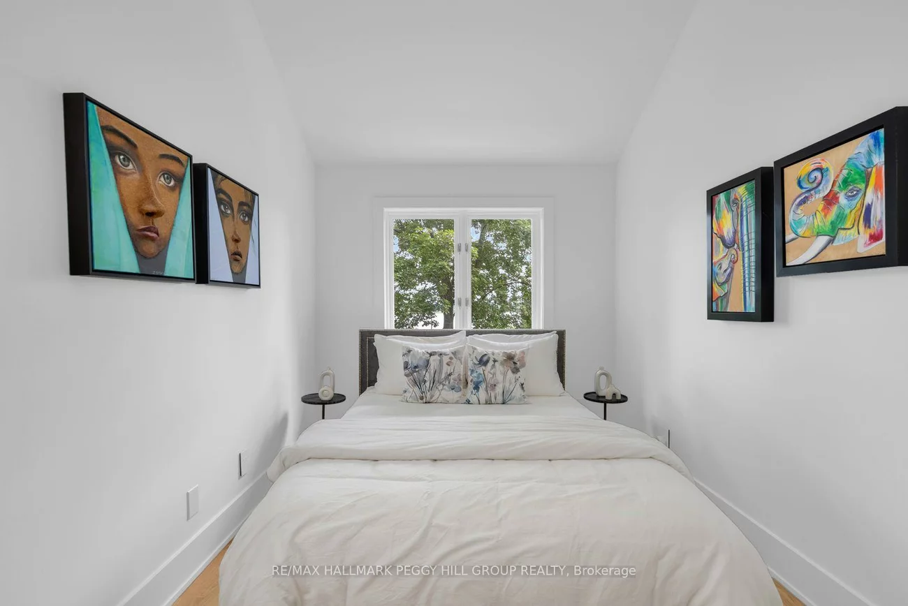 11, Crestwood, North Shore, Barrie