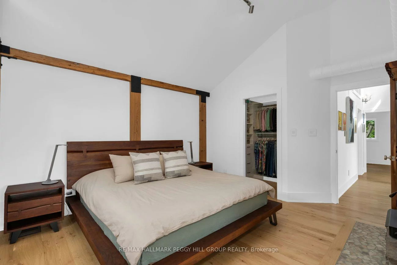 11, Crestwood, North Shore, Barrie