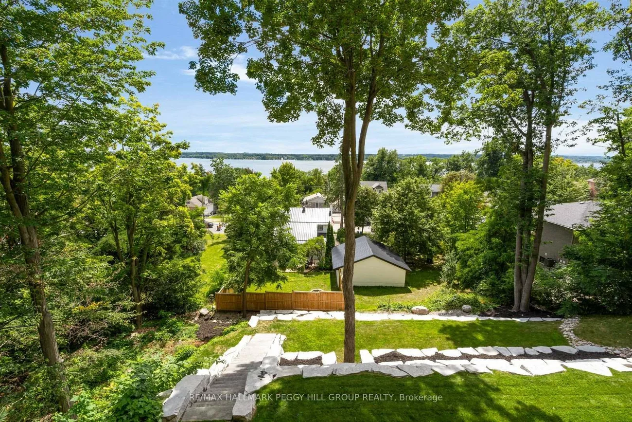 11, Crestwood, North Shore, Barrie