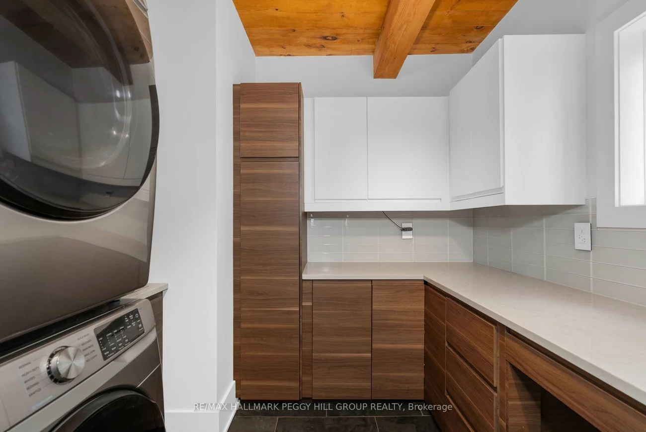 11, Crestwood, North Shore, Barrie