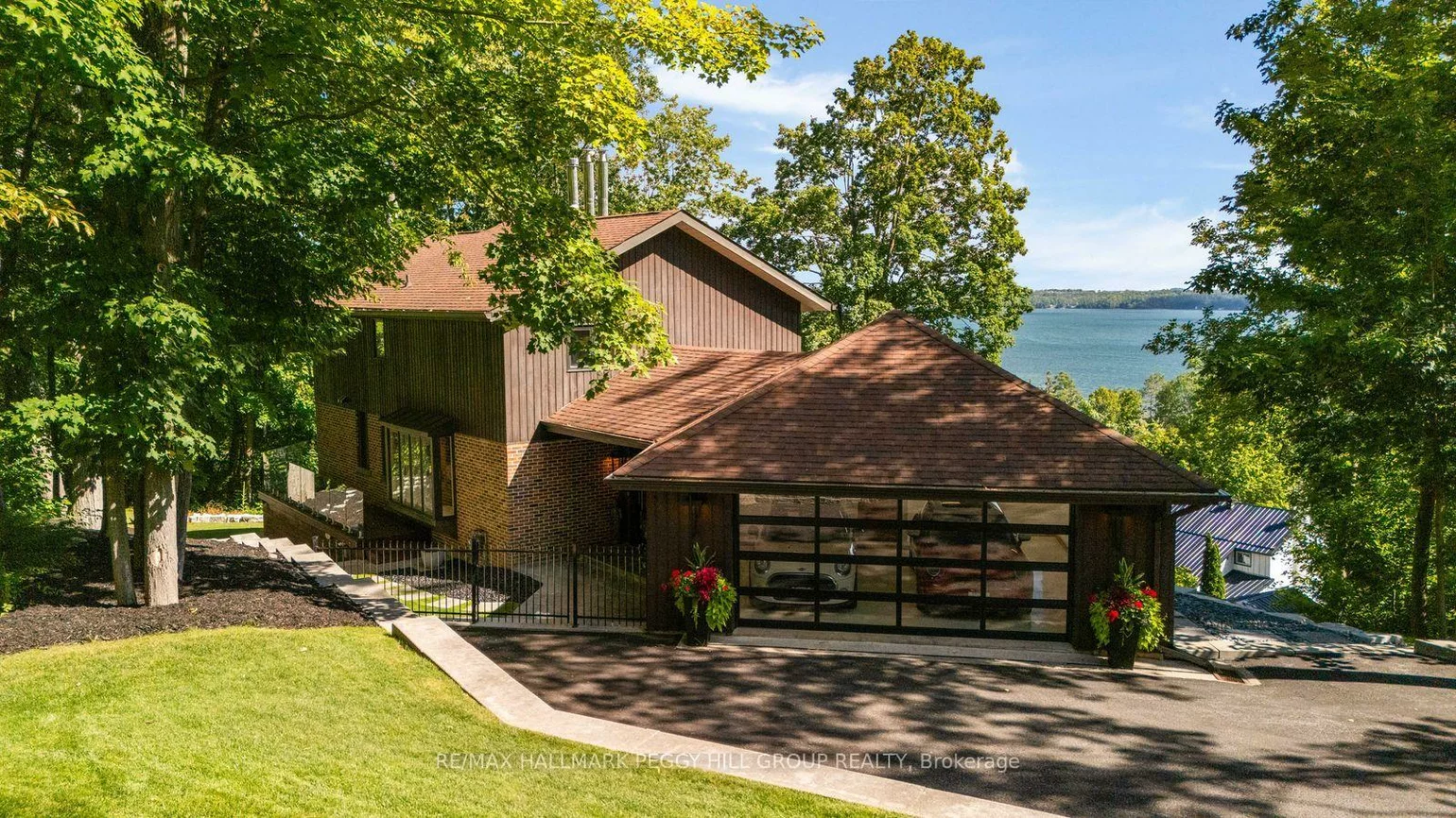 11, Crestwood, North Shore, Barrie