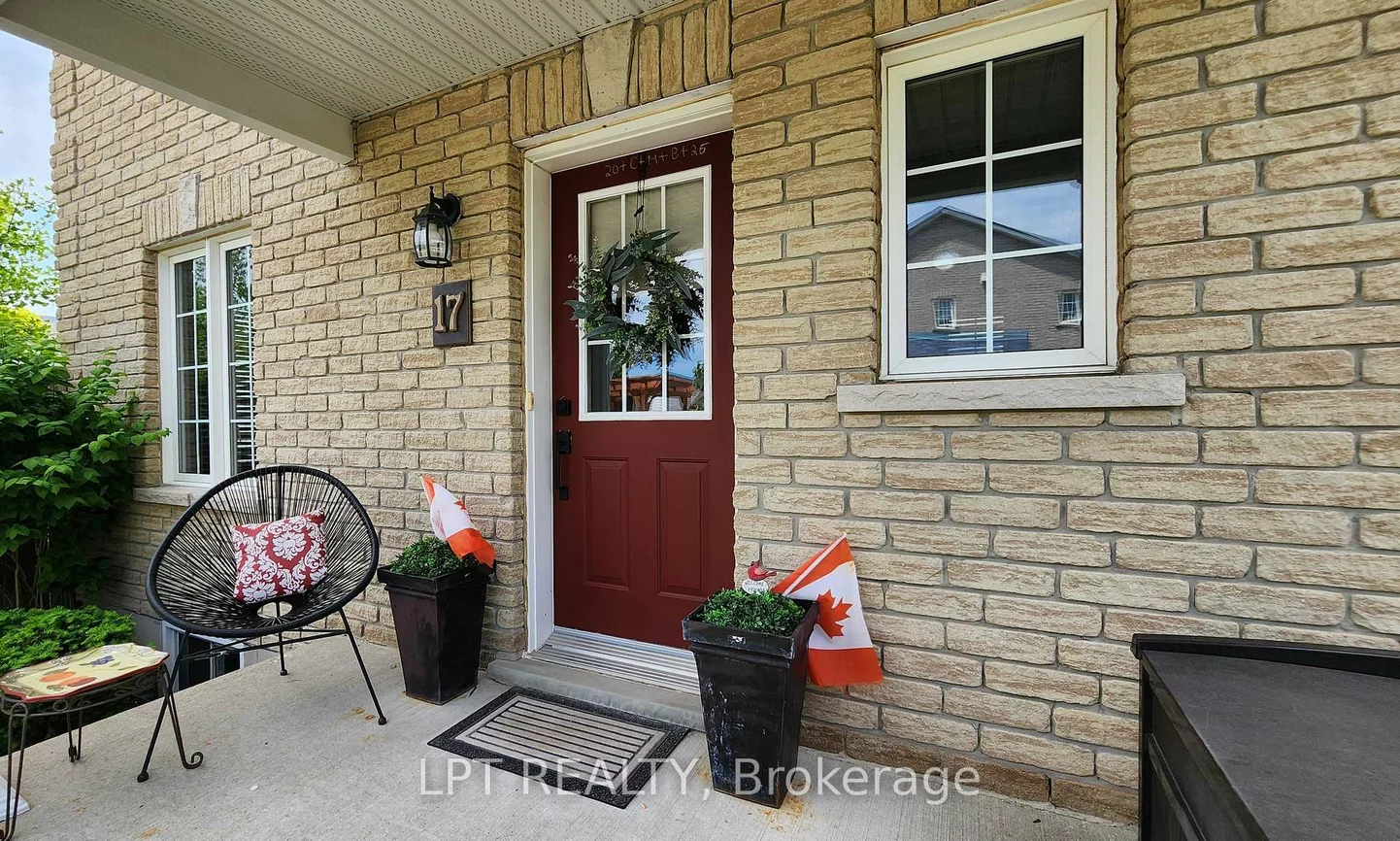 17, Silver Maple, Holly, Barrie