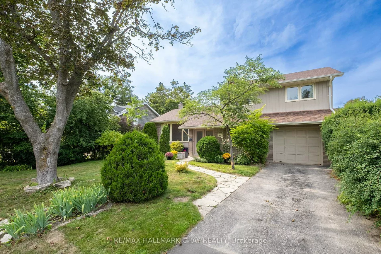 44, Amelia, Codrington, Barrie