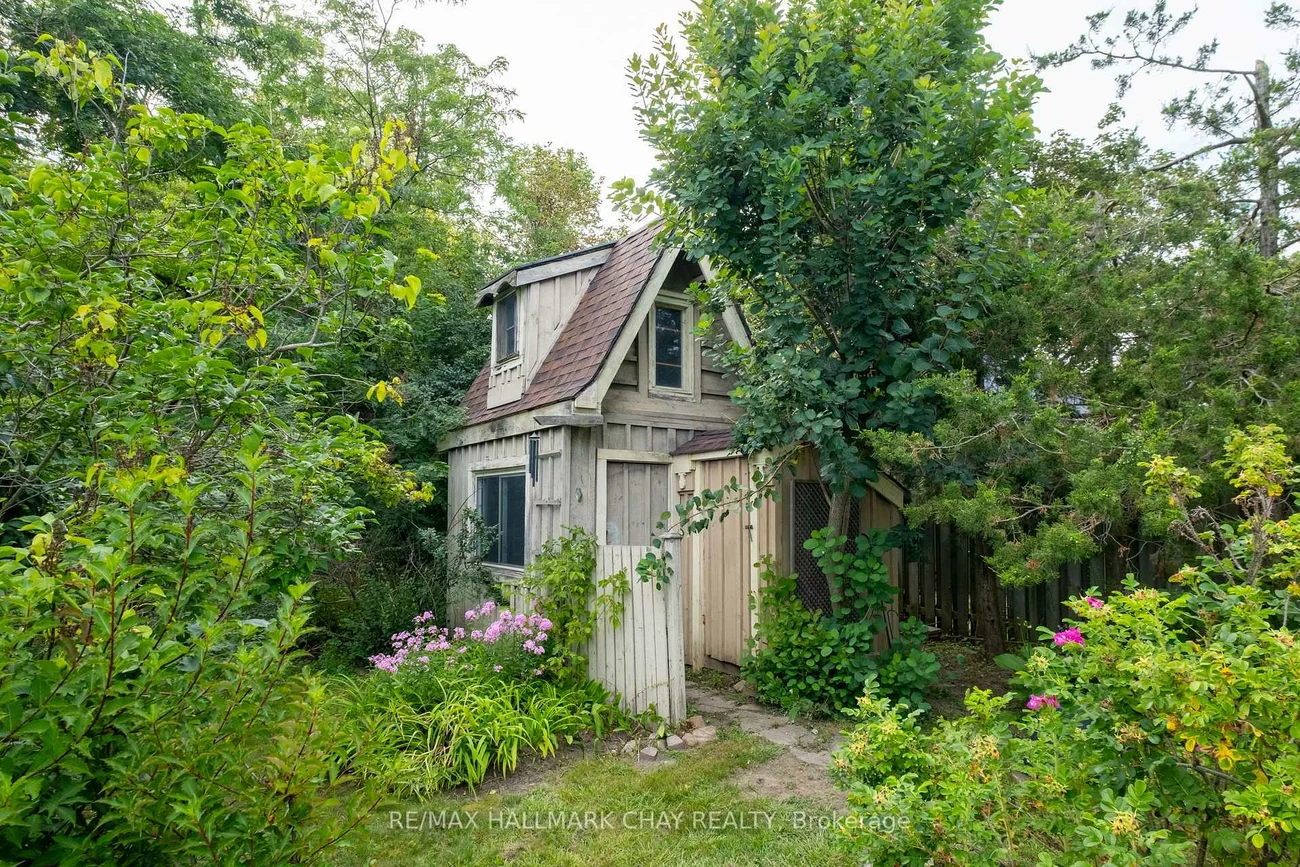 44, Amelia, Codrington, Barrie