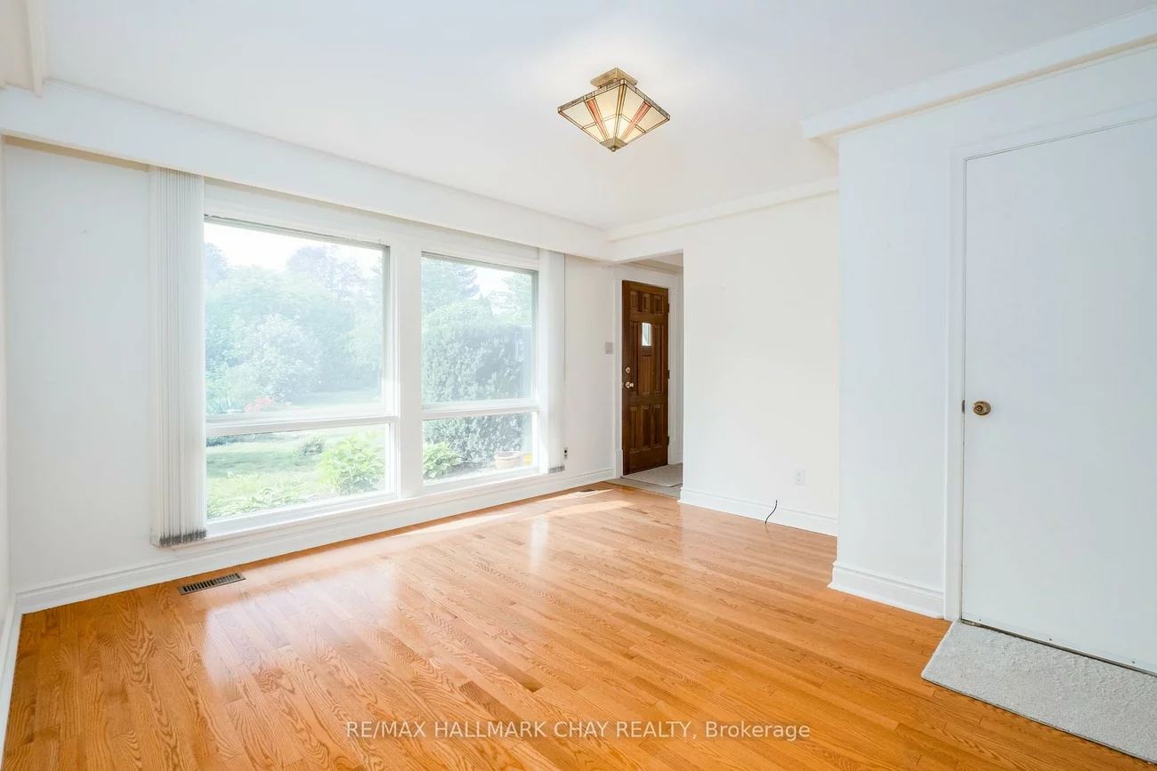 44, Amelia, Codrington, Barrie