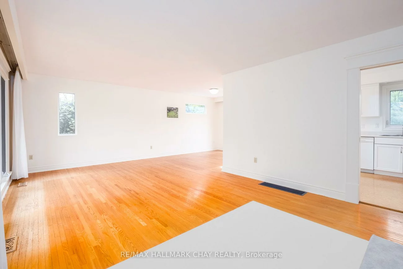 44, Amelia, Codrington, Barrie