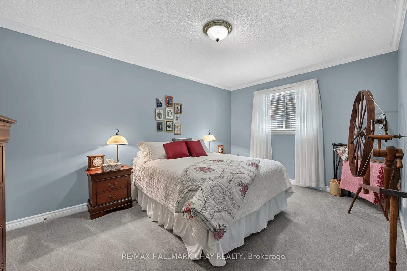 358, Livingstone, Northwest, Barrie