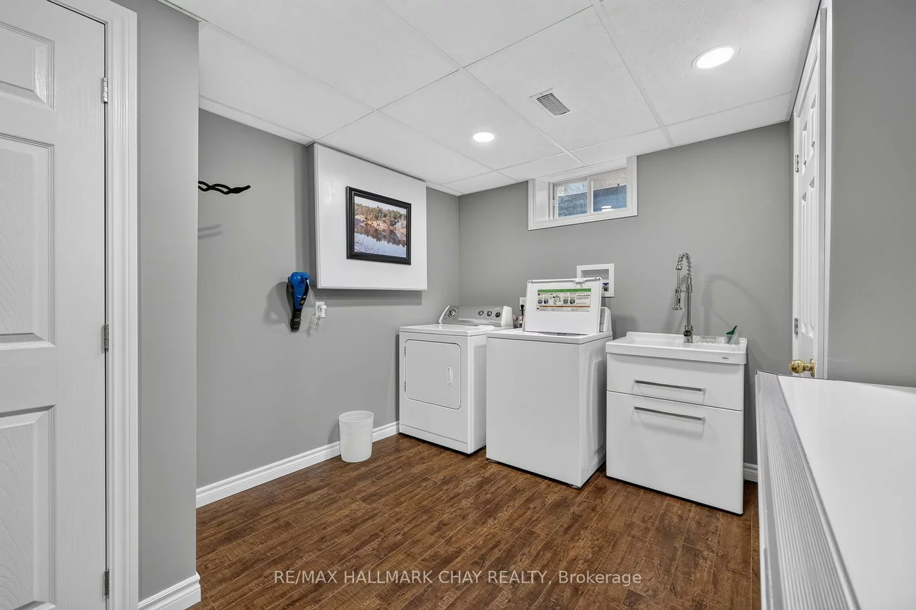 358, Livingstone, Northwest, Barrie
