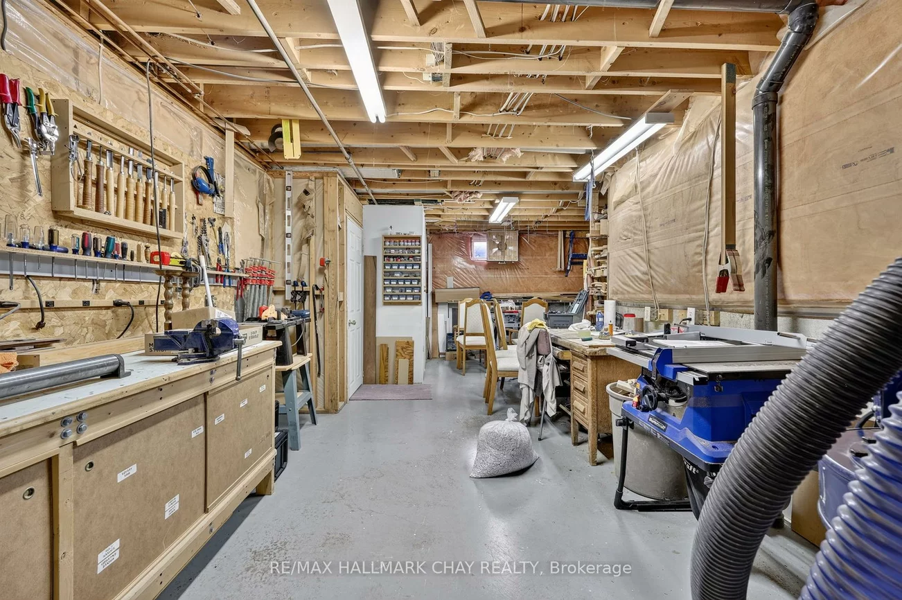 358, Livingstone, Northwest, Barrie