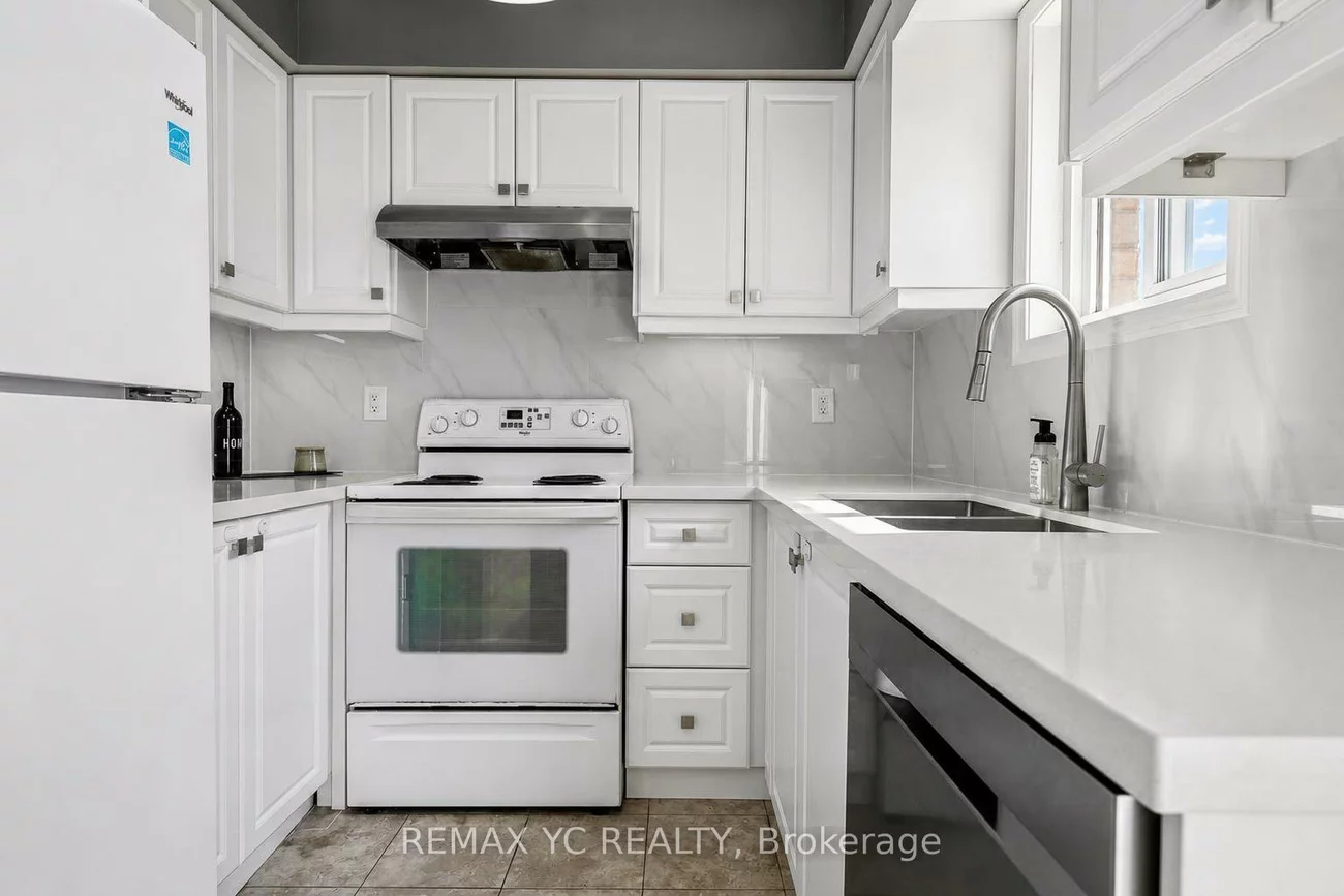 18, Coleman, Edgehill Drive, Barrie
