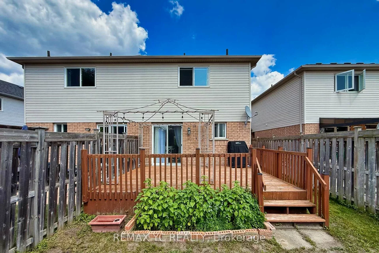 18, Coleman, Edgehill Drive, Barrie