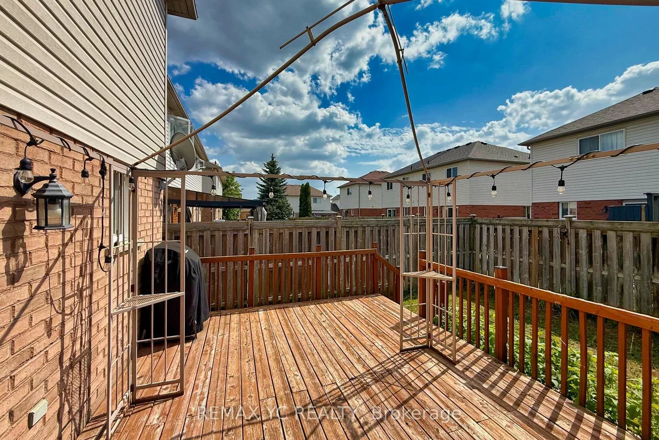 18, Coleman, Edgehill Drive, Barrie