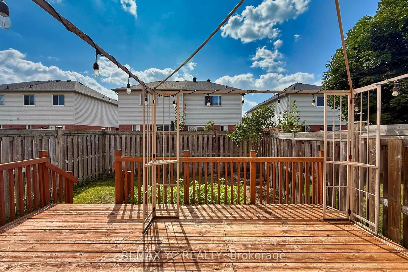 18, Coleman, Edgehill Drive, Barrie