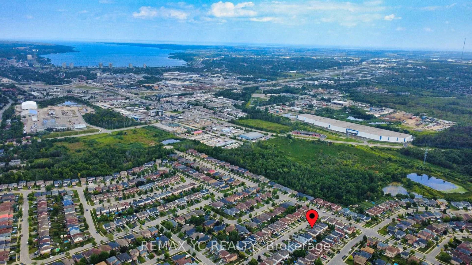18, Coleman, Edgehill Drive, Barrie