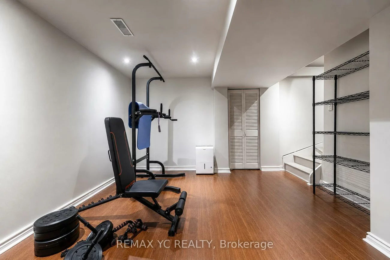 18, Coleman, Edgehill Drive, Barrie