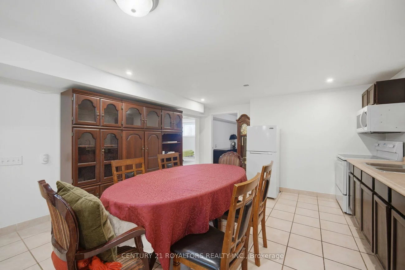 41, Irene, Painswick South, Barrie