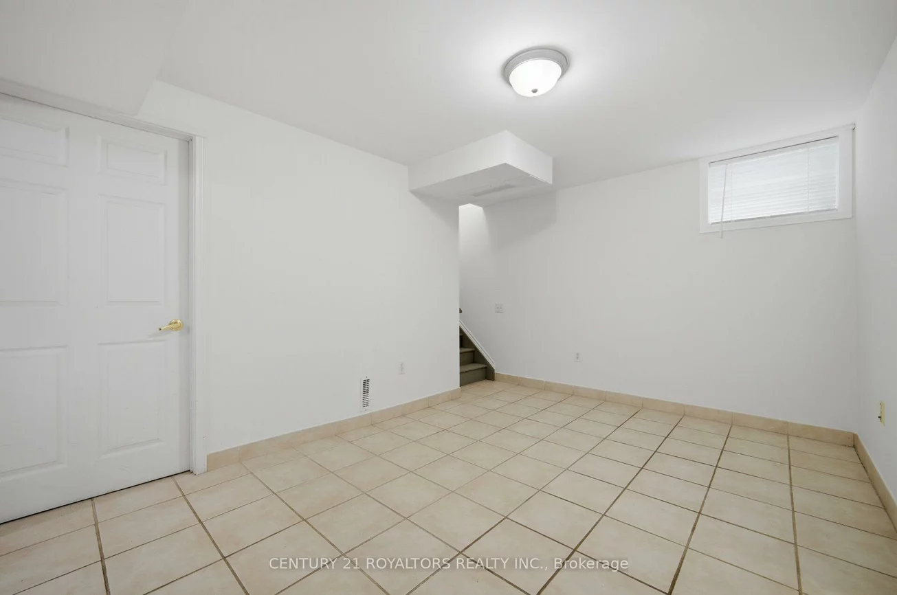 41, Irene, Painswick South, Barrie