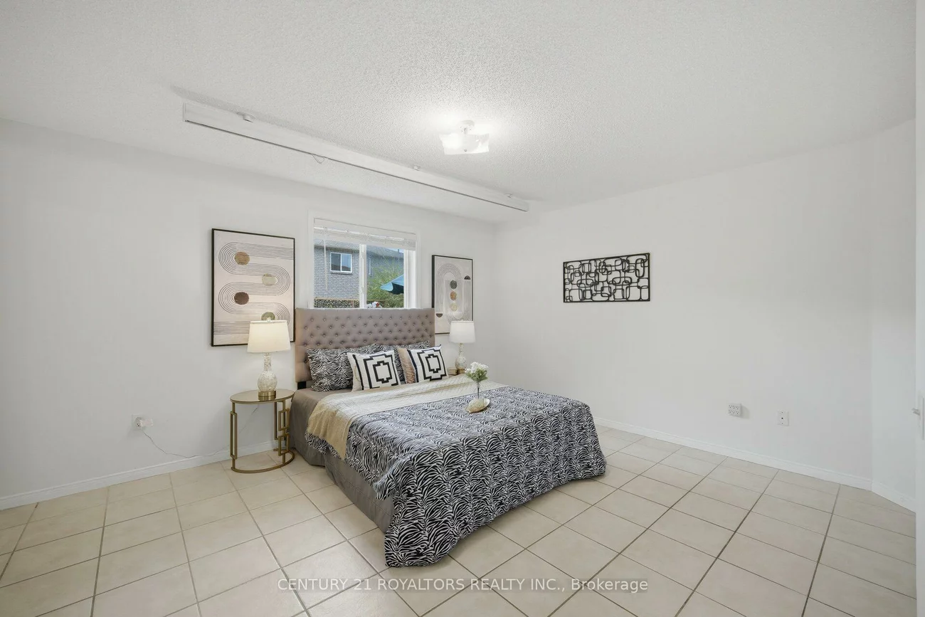 41, Irene, Painswick South, Barrie