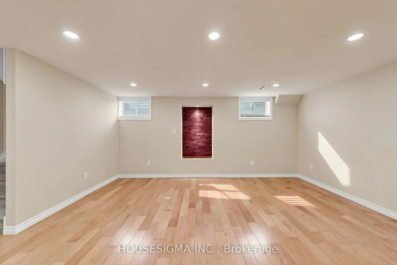 35, Auburn, Ardagh, Barrie