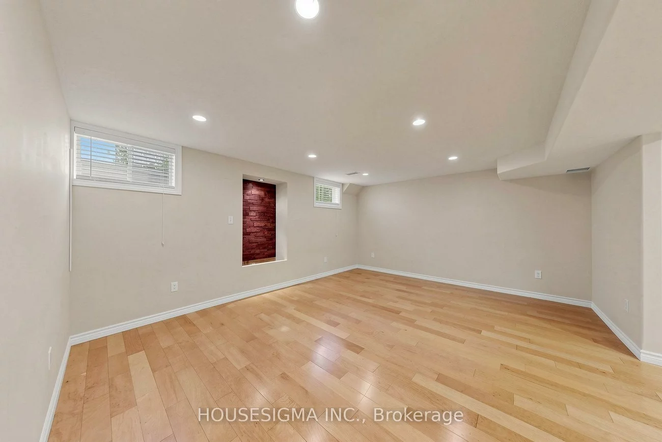 35, Auburn, Ardagh, Barrie