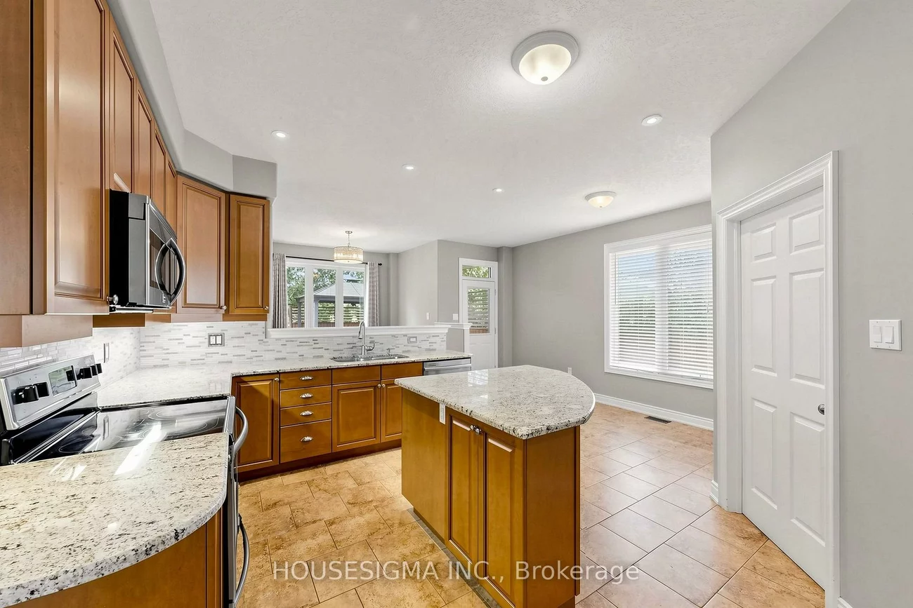 35, Auburn, Ardagh, Barrie