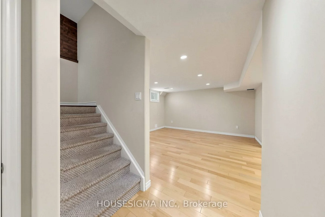 35, Auburn, Ardagh, Barrie