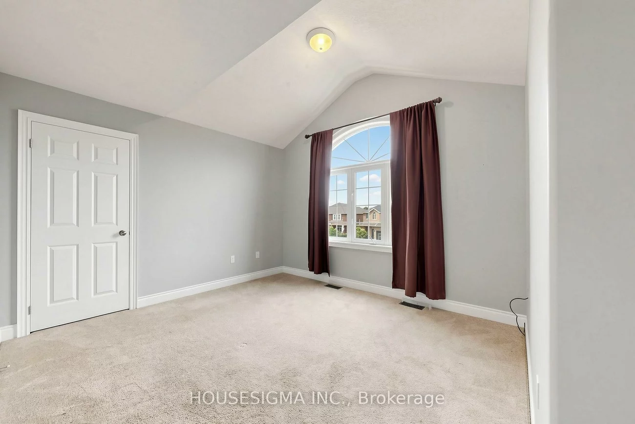 35, Auburn, Ardagh, Barrie