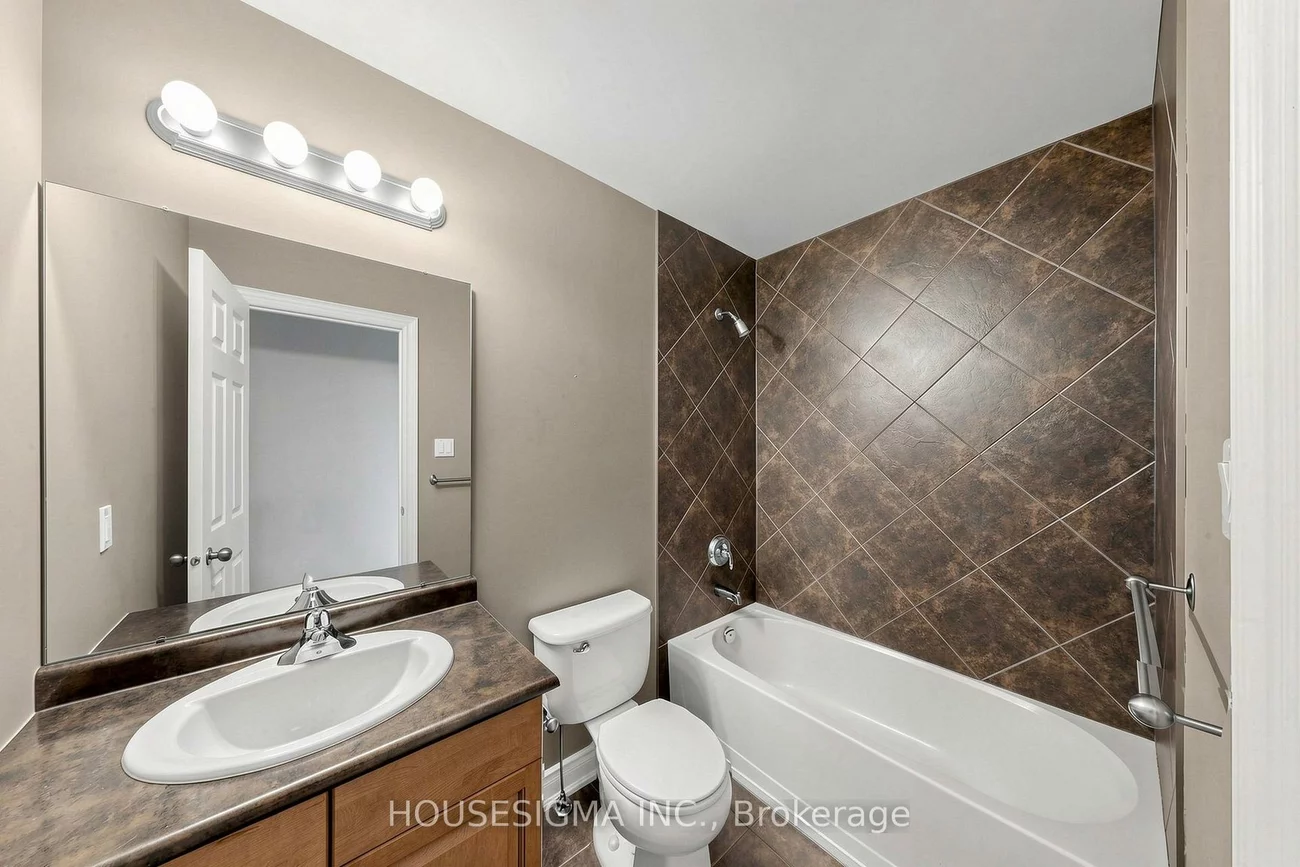 35, Auburn, Ardagh, Barrie