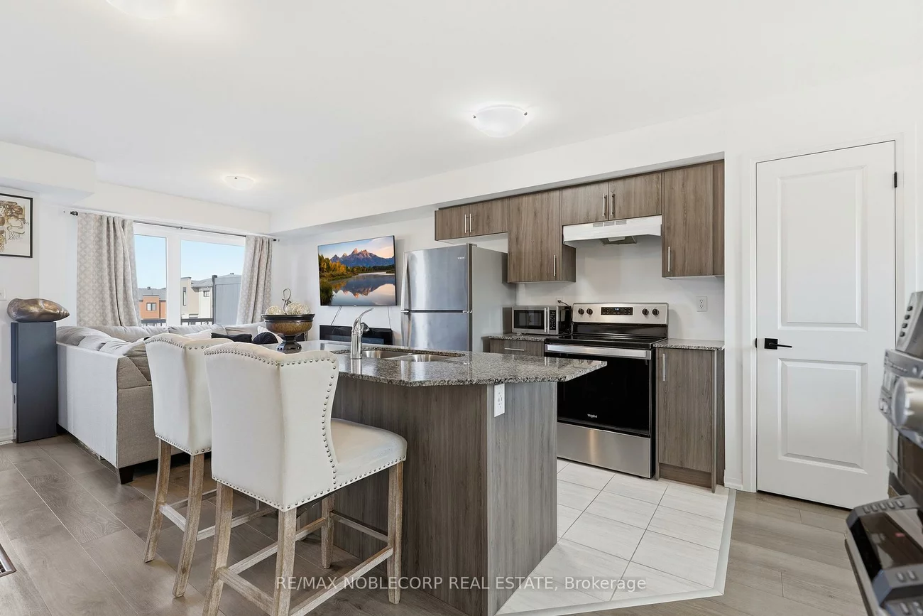 51, Fairlane, Painswick South, Barrie