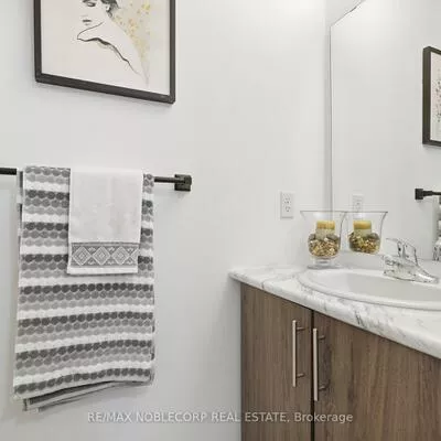 51, Fairlane, Painswick South, Barrie