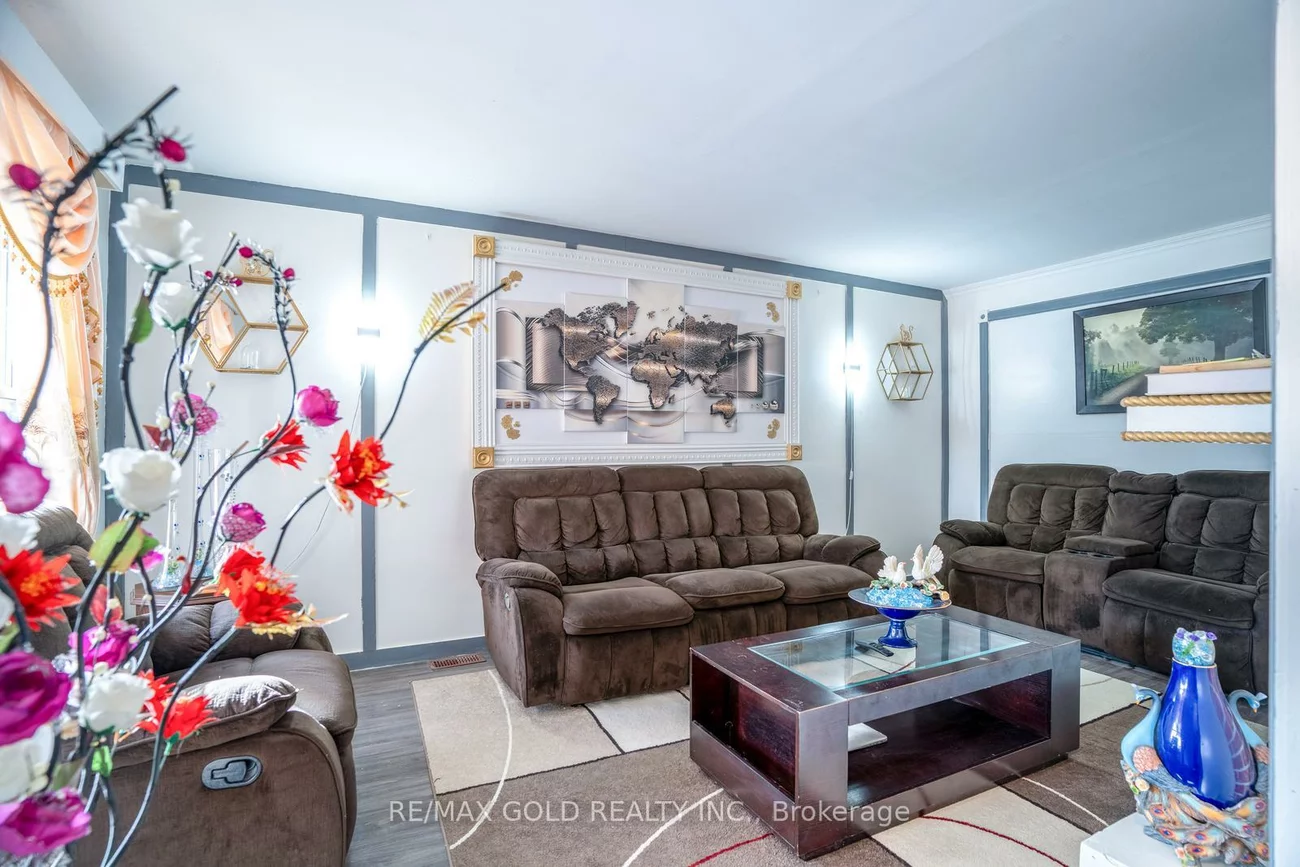 2, Kinzie, Grove East, Barrie
