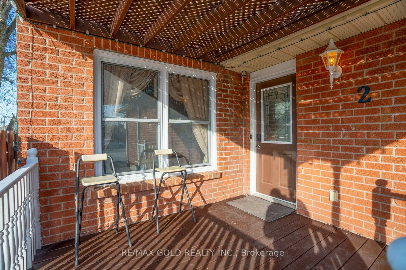 2, Kinzie, Grove East, Barrie