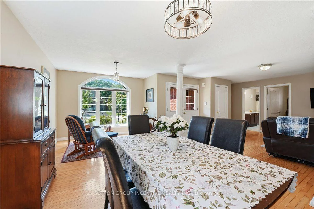 200, Cumming, Ardagh, Barrie