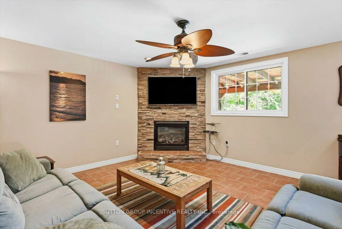 200, Cumming, Ardagh, Barrie