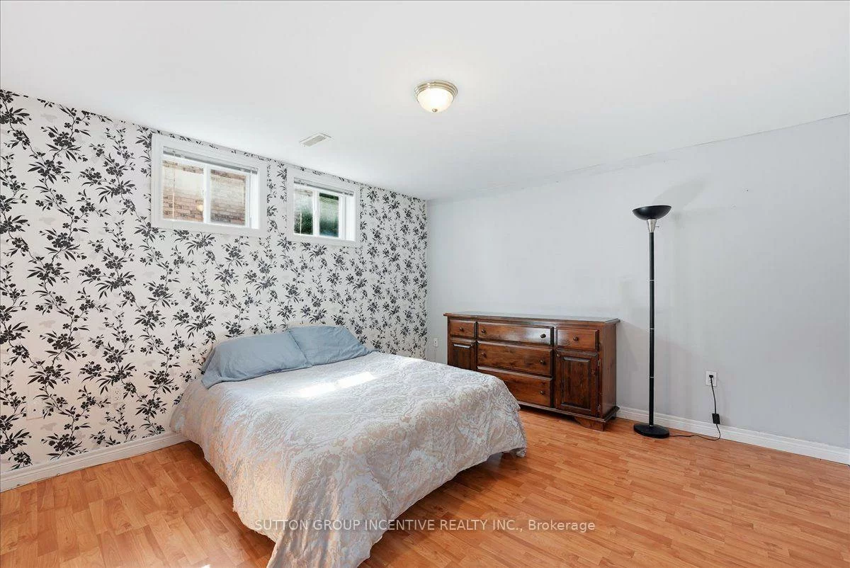 200, Cumming, Ardagh, Barrie