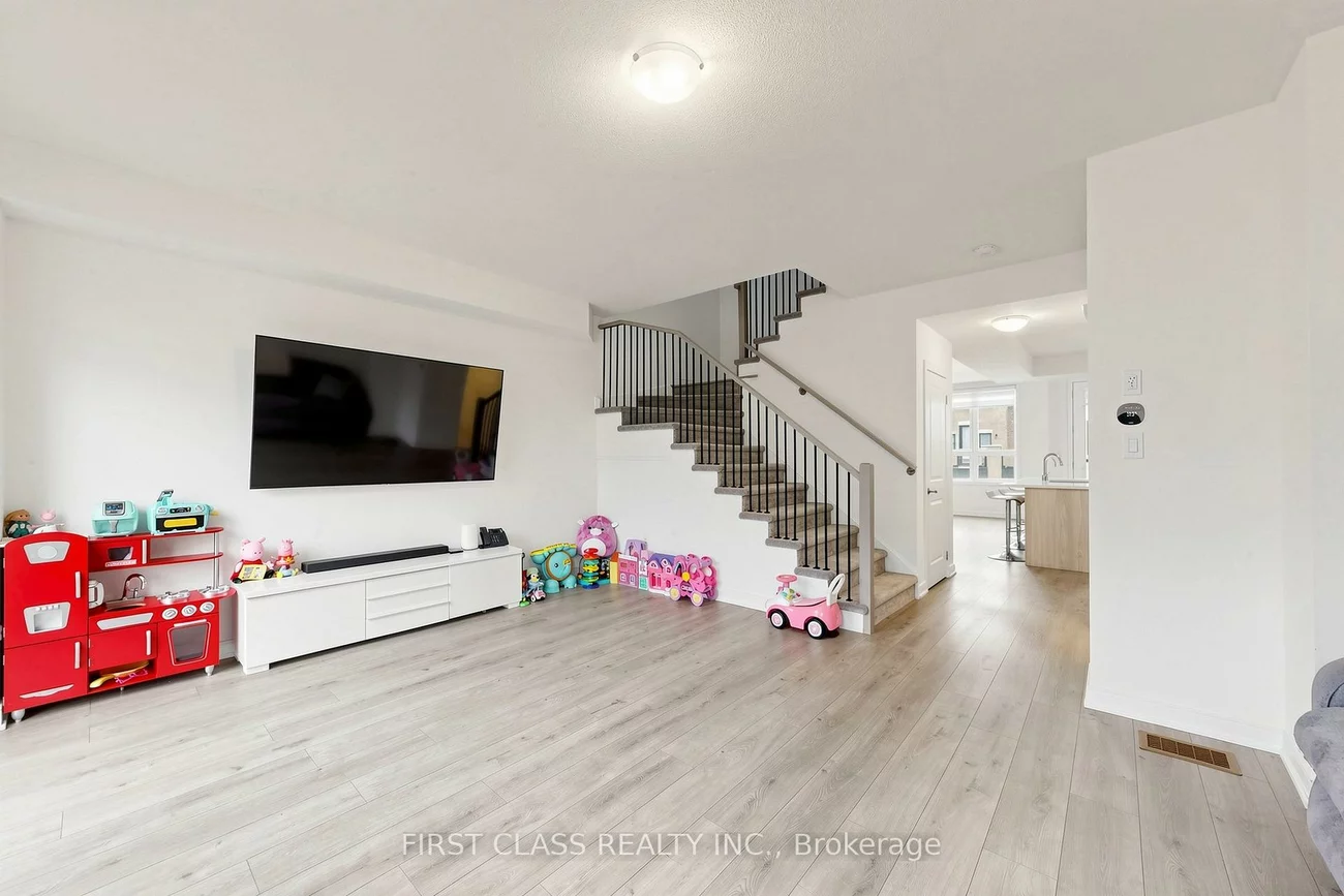 55, Red Maple, Painswick South, Barrie