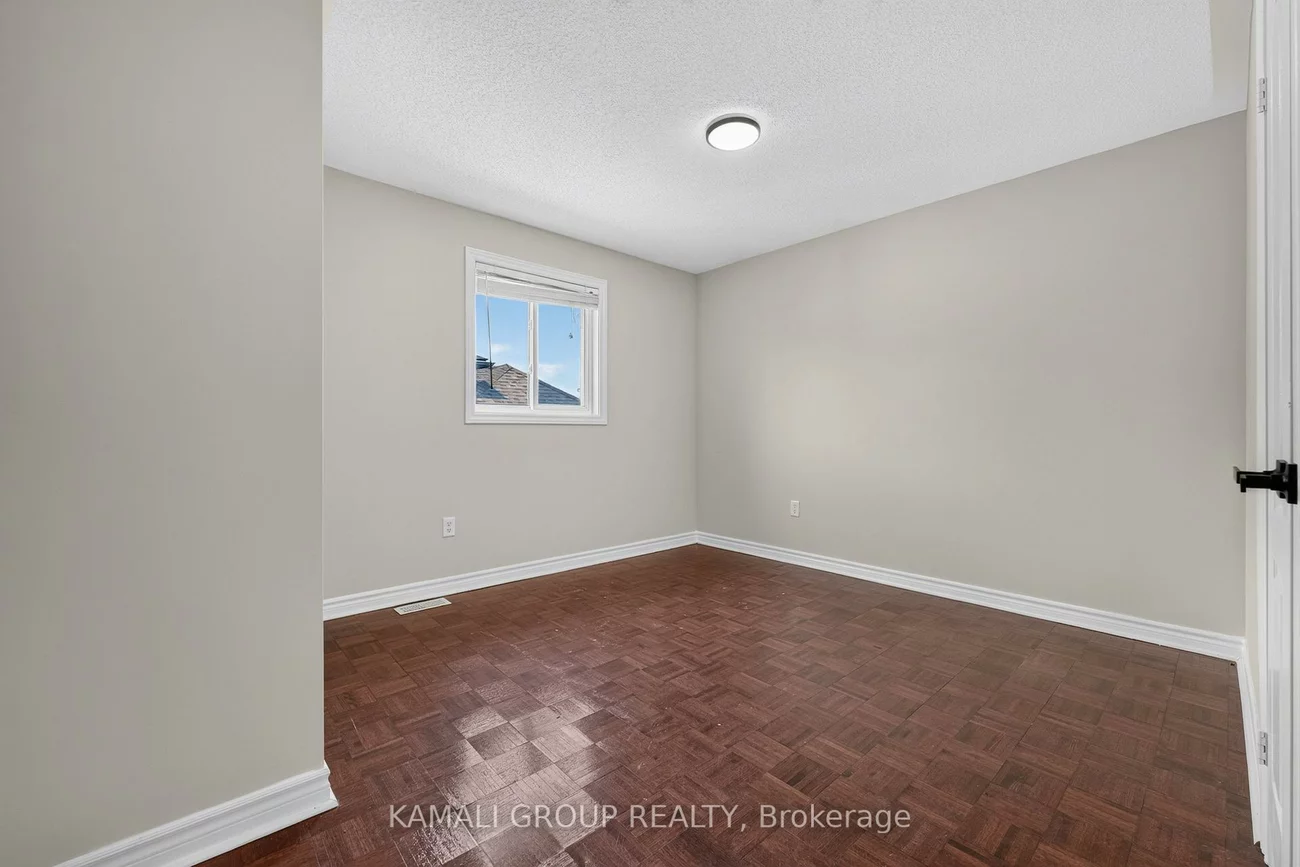 10, Rebecca, Painswick South, Barrie