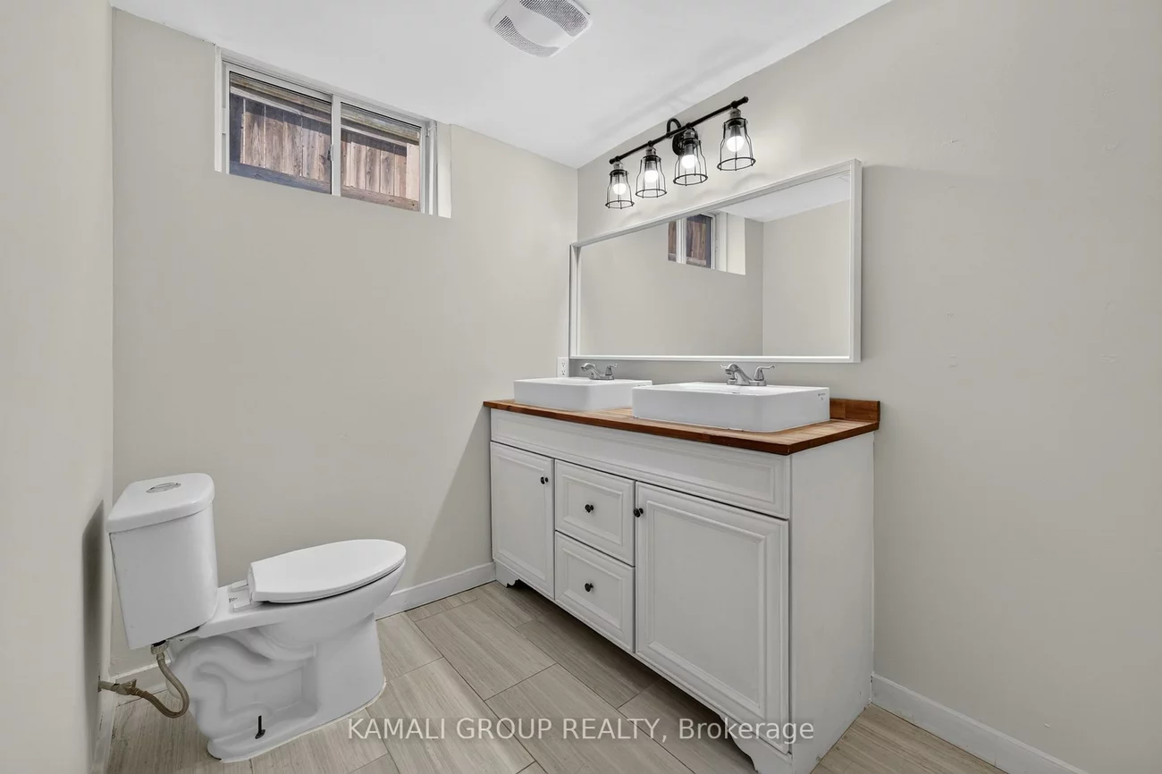 10, Rebecca, Painswick South, Barrie
