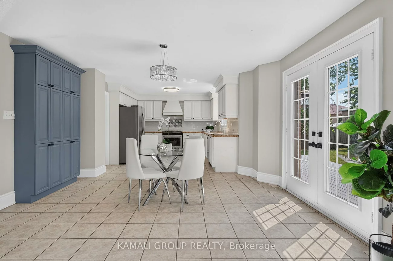 10, Rebecca, Painswick South, Barrie