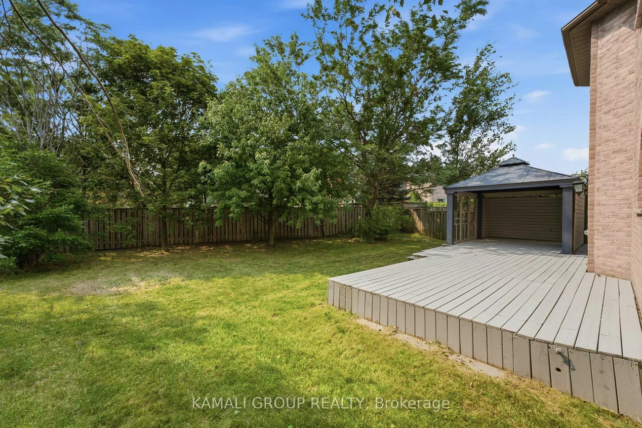10, Rebecca, Painswick South, Barrie