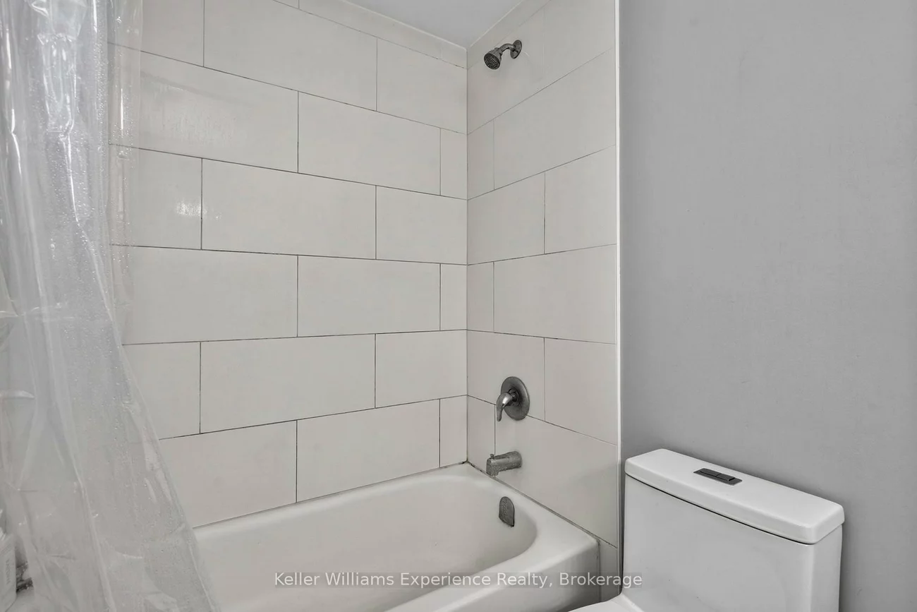 58, Maitland, Grove East, Barrie