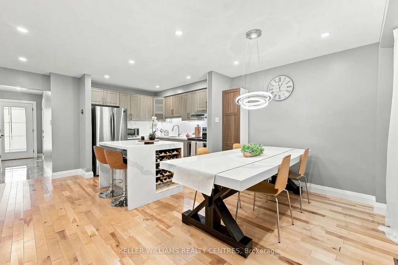 36, Chaucer, Letitia Heights, Barrie