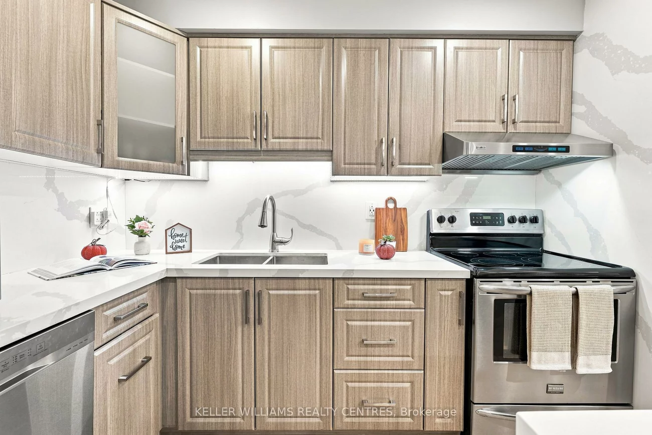 36, Chaucer, Letitia Heights, Barrie