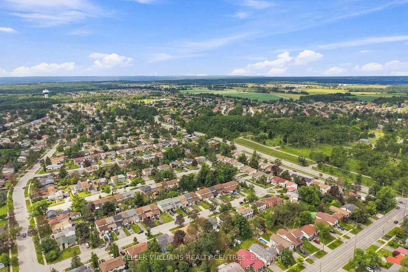 36, Chaucer, Letitia Heights, Barrie