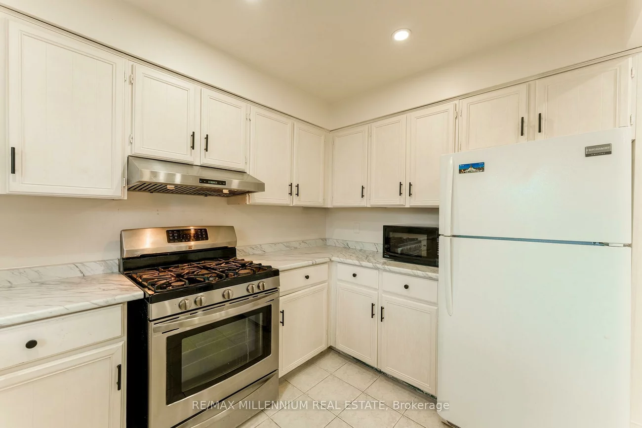 117, Rose, Wellington, Barrie