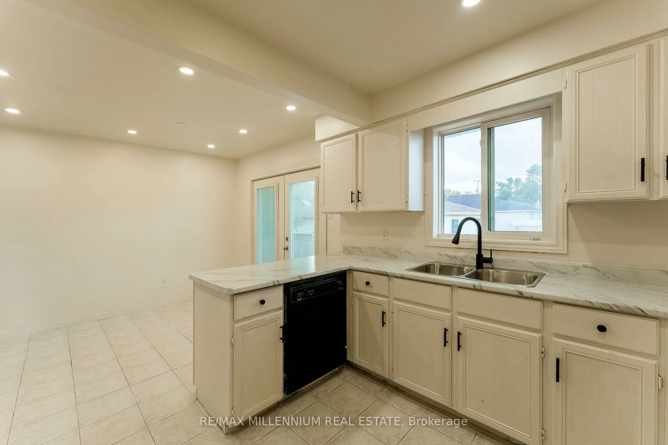 117, Rose, Wellington, Barrie