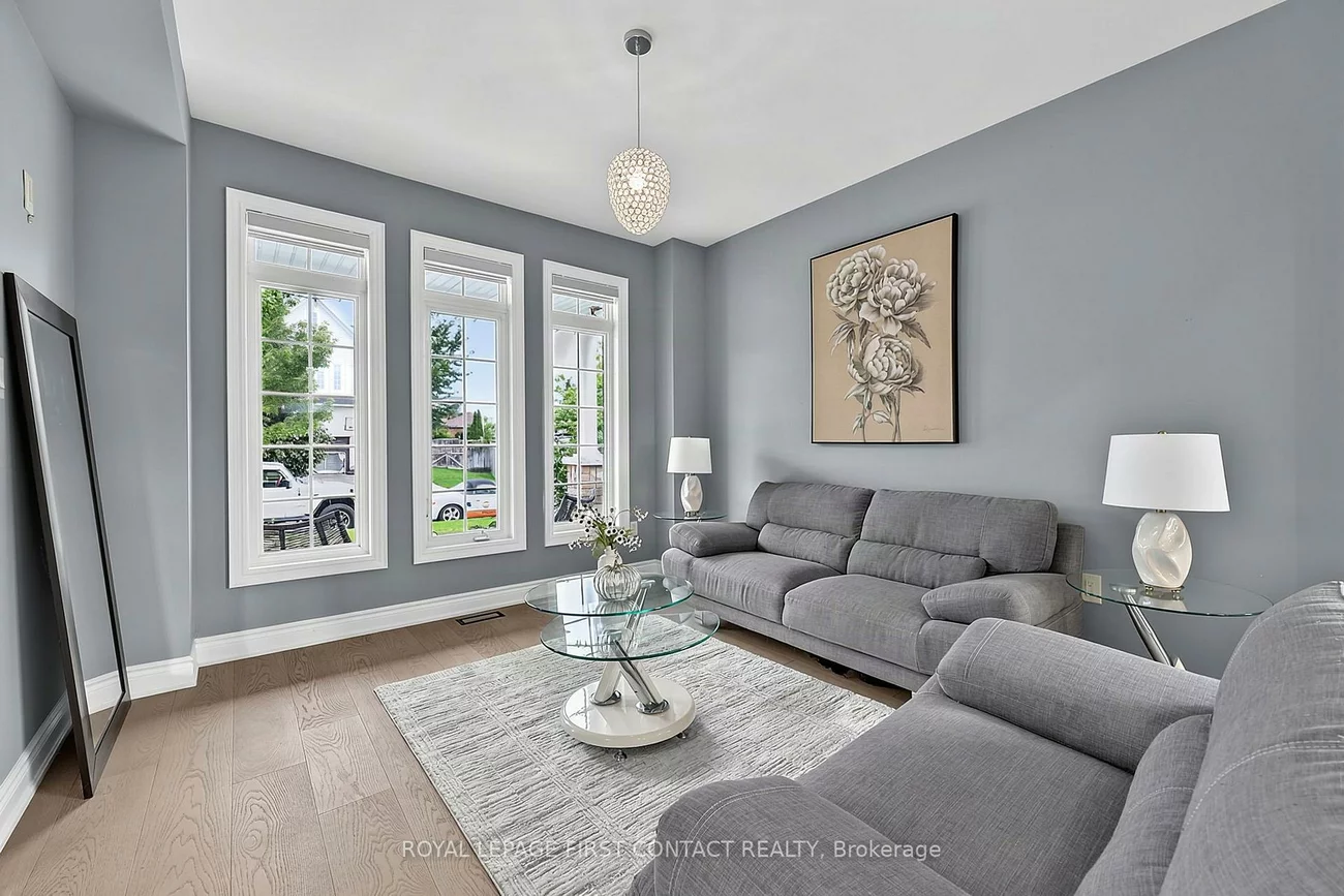 36, Regalia, Innis-Shore, Barrie