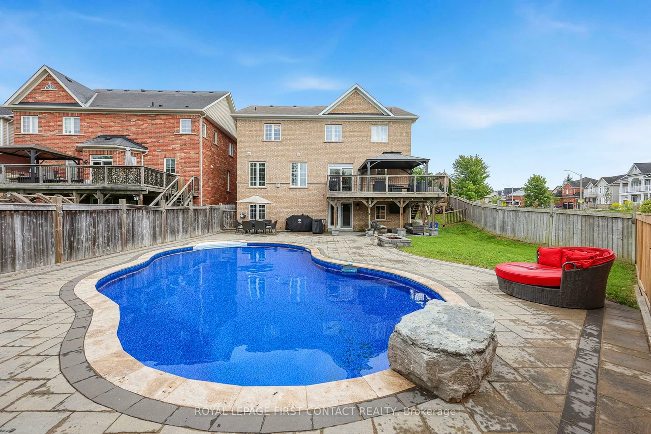 36, Regalia, Innis-Shore, Barrie